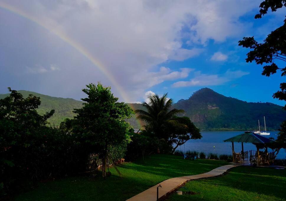 Raiatea, Opoa, Fare Reve, Bord De Mer Villa Exteriör bild